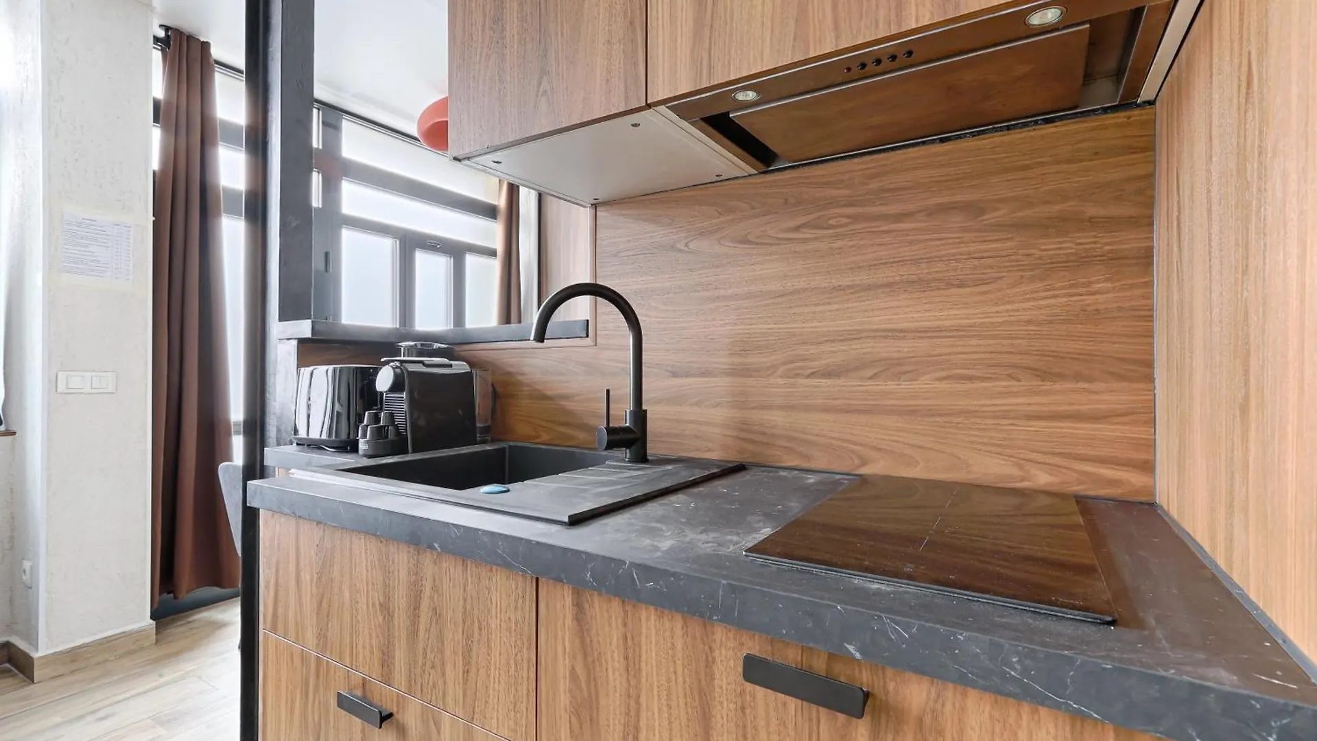 Appartement De Charme 2Br Canal Saint Martin Paris Apartment