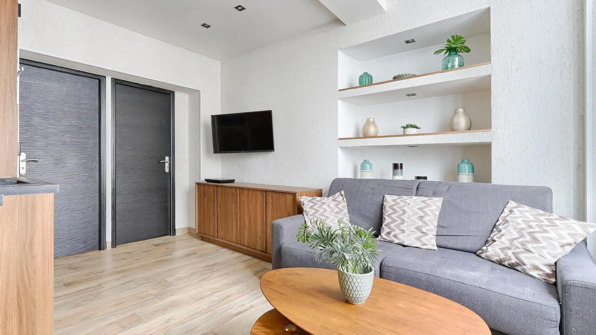 Apartment Appartement De Charme 2Br Canal Saint Martin Paris France